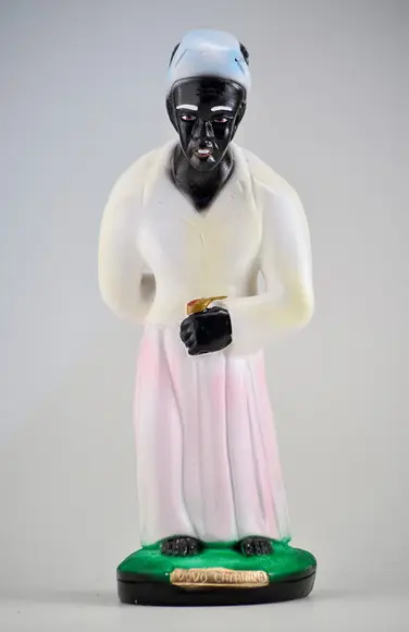 Imagem Preta Velha Vó Catarina Escultura 100% em Gesso
