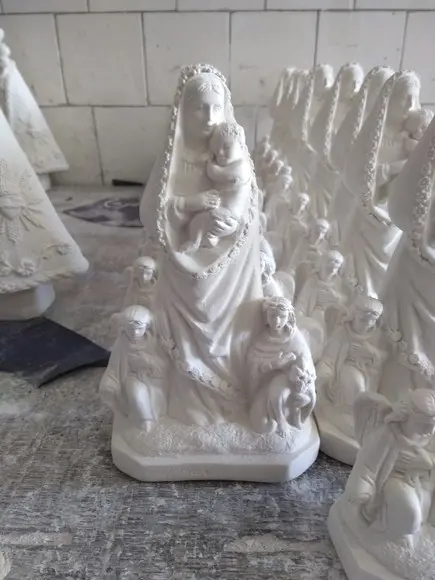 Imagem Santa Maria de Belém Escultara em Gesso Cru