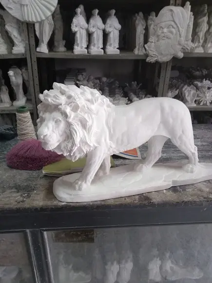 Leão Rei da Selva Imagem Leão Escultura Gesso Cru Grande