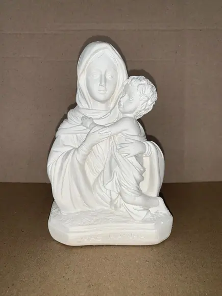 Mãe Rainha Imagem em Busto Mãe Rainha