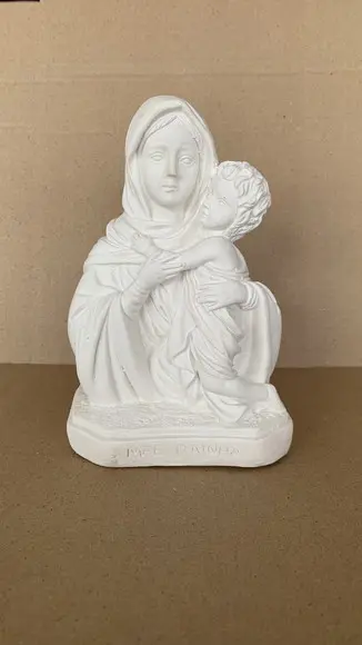Mãe Rainha Imagem em Busto Mãe Rainha