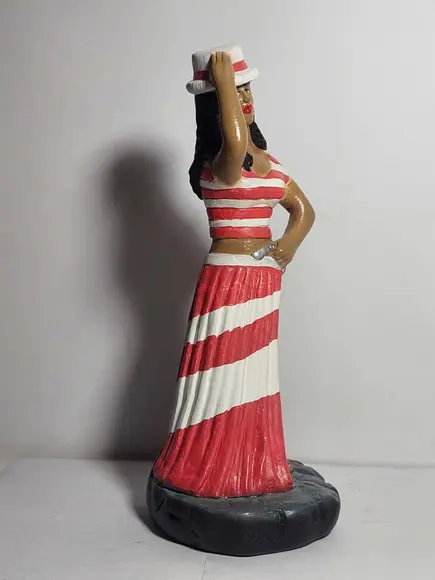 Malandra Imagem Pomba Gira Maria Malandra c/ a Mão no Chapéu