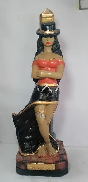 Maria Navalha no Poste Imagem Pomba Gira Dona Navalha Grande