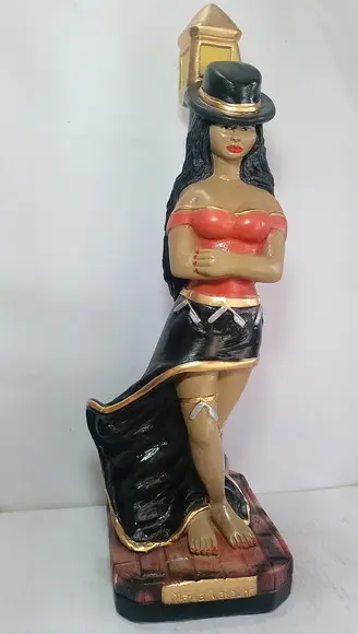 Maria Navalha no Poste Imagem Pomba Gira Dona Navalha Grande