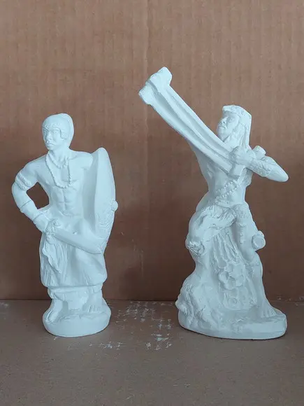 Oxóssi e Ogum 2 Imagens 15cm Orixas do Candomblé Gesso Cru