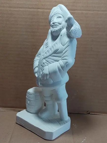 Pirata da Perna de Pau Imagem Pirata Escultura em Gesso Cru