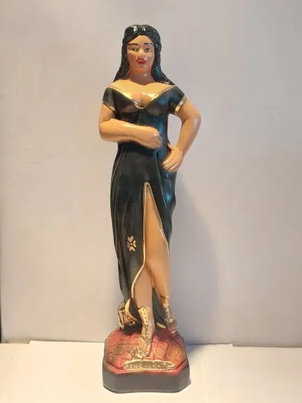 Pomba Gira Dama da Noite Imagem Dama da Noite 34cm
