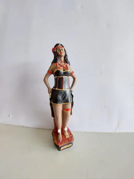 Pomba Gira do Cabaré Imagem da Mulher Menina do Cabare