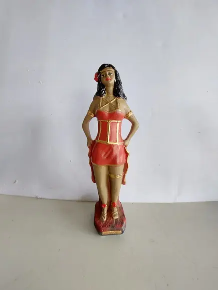 Pomba Gira do Cabaré Imagem da Mulher Menina do Cabare