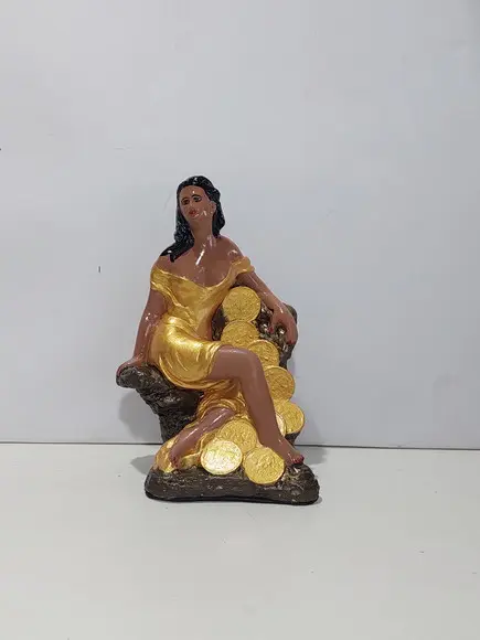 Pomba Gira do Ouro Imagem Pomba Gira Cigana do Ouro Sentada