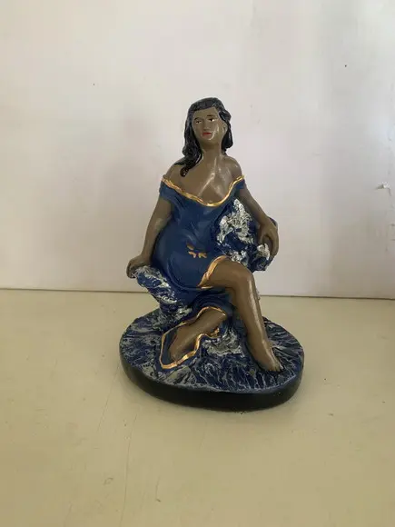 Pomba Gira Maria do Cais Imagem Cigana Rainha da Praia Pedra