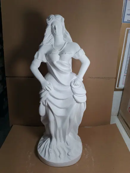 Pomba Gira Maria Mulambo Imagem Tata Mulambo em Gesso Cru