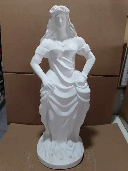Pomba Gira Maria Mulambo Imagem Tata Mulambo em Gesso Cru