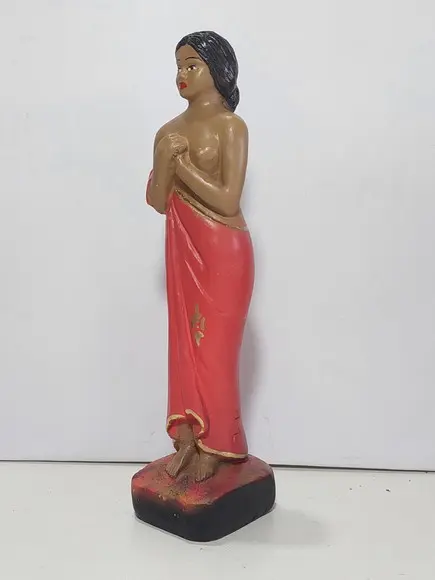 Pomba Gira Menina Imagem Pomba Gira Menina com Vestido