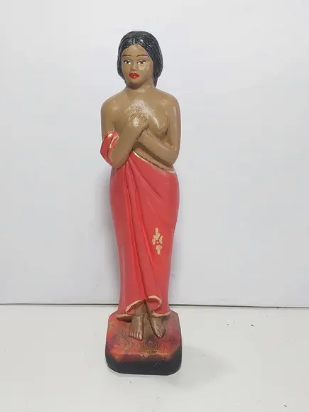Pomba Gira Menina Imagem Pomba Gira Menina com Vestido