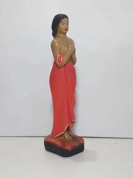 Pomba Gira Menina Imagem Pomba Gira Menina com Vestido