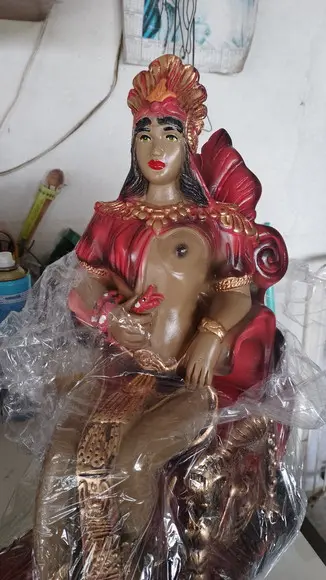 Pomba Gira Rainha das Rainhas Imagem Maria Padilha Rainha