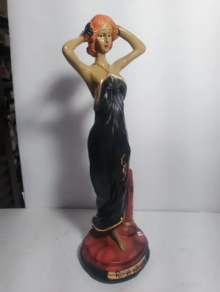 Pomba Gira Rosa Negra Imagem Pomba Gira com Rosa Cabeça