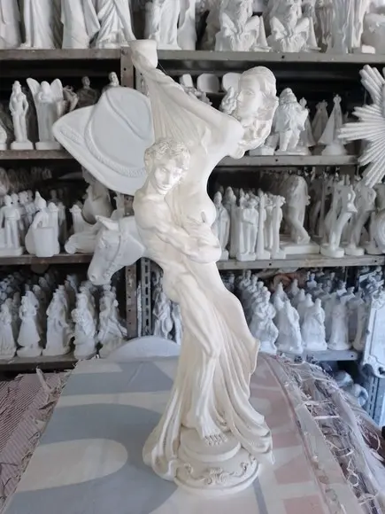Romeu e Julieta Imagem Romeu Julieta Juntos Escultura 55cm