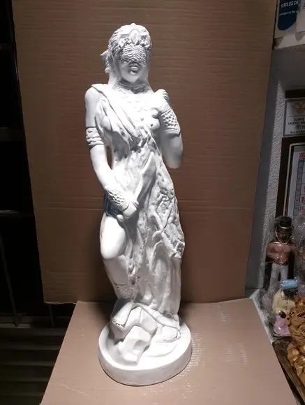 Yansã Imagem Yansã do Orixá do Candomblé Escultura Gesso Cru