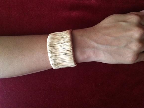Bracelete Aramado Dourado