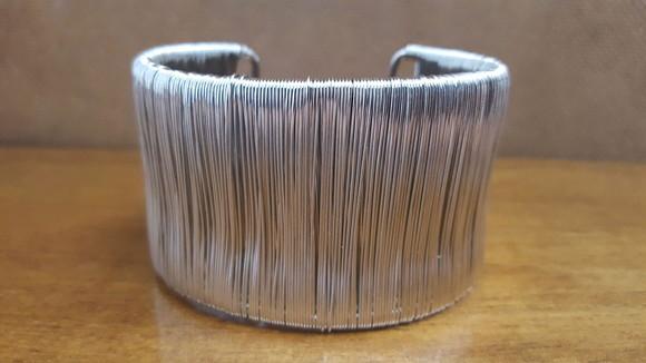 Bracelete Aramado Prateado