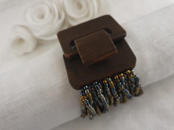 Bracelete de Madeira e Miçangas