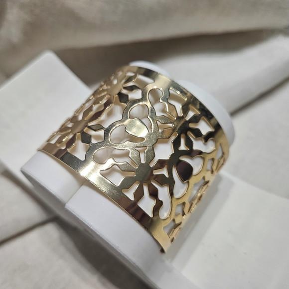 Bracelete Dourado com Arabescos
