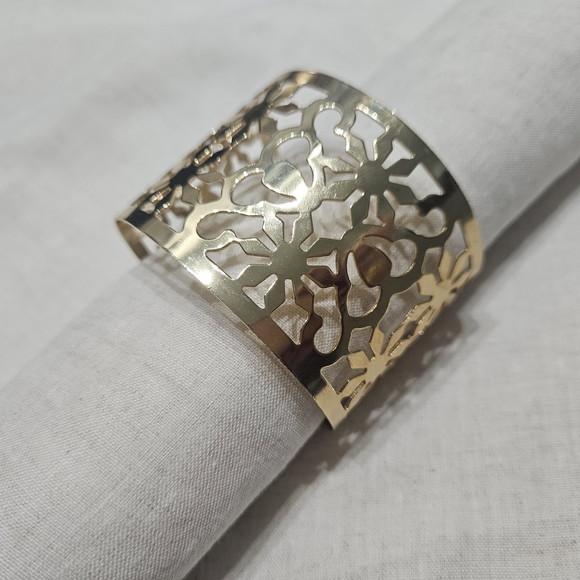 Bracelete Dourado com Arabescos