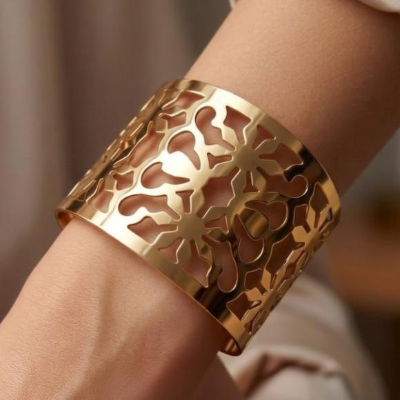 Bracelete Dourado com Arabescos