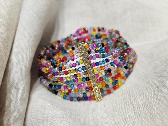 Bracelete Dourado com Cristais Coloridos