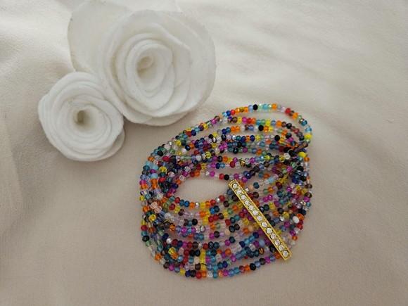 Bracelete Dourado com Cristais Coloridos