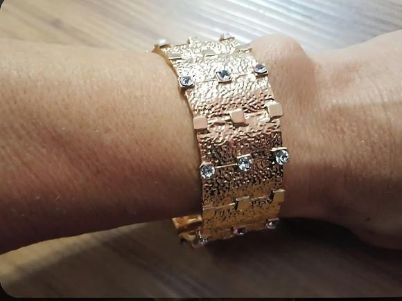 Bracelete Dourado com Mini Cristais