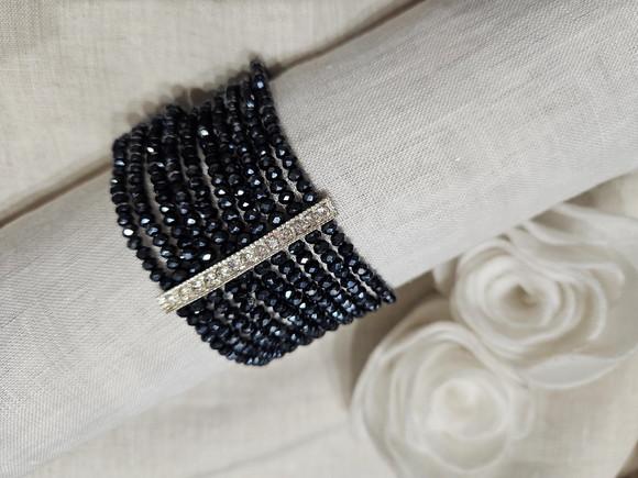 Bracelete Prateado com Cristais Preto