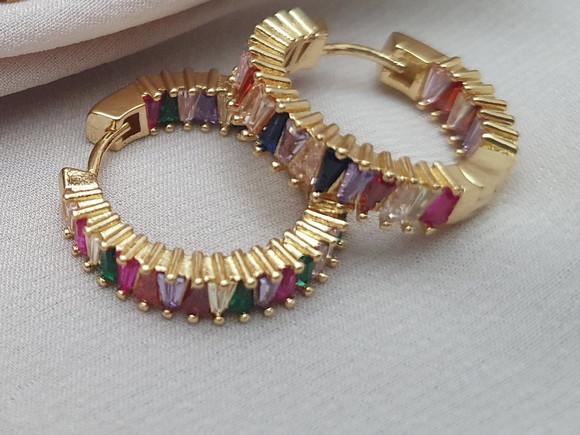 Brinco Argola Banhado com Cristais Coloridos