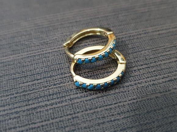 Brinco Argola com Pedras Naturais Azul Turquesa