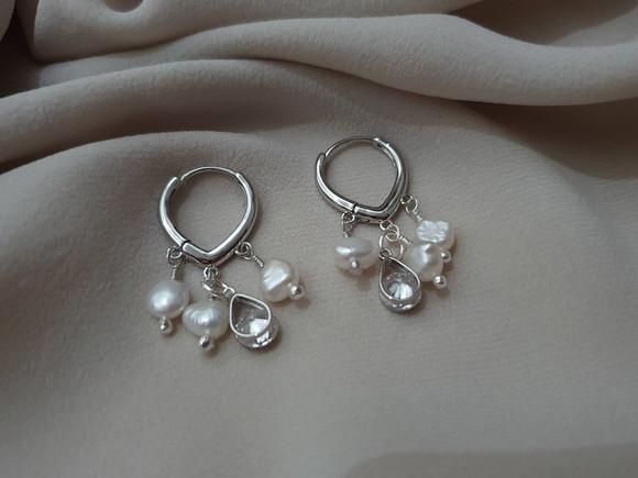 Brinco Argola com Pérolas Naturais e Cristal