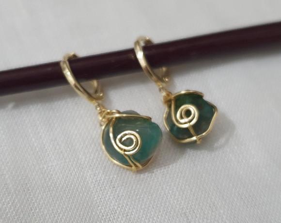 Brinco Argola com Pingente de Pedra Natural Ágata Verde
