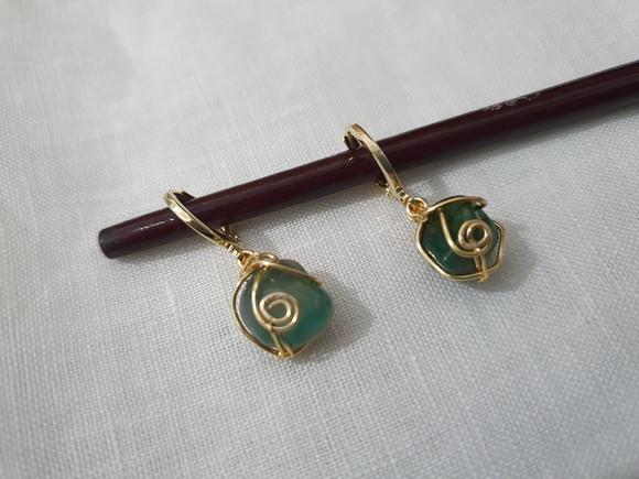 Brinco Argola com Pingente de Pedra Natural Ágata Verde