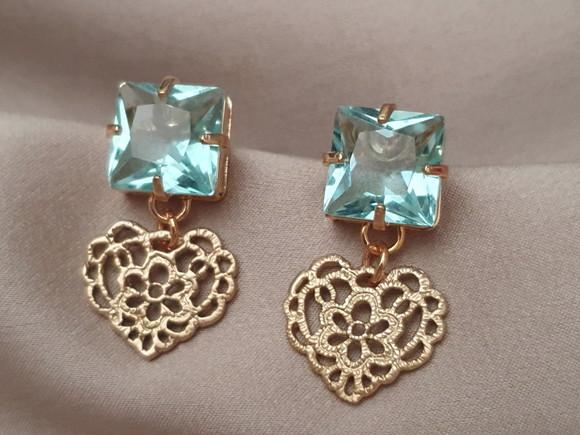 Brinco Banhado com Cabochão e Pingente Dourado Rendado