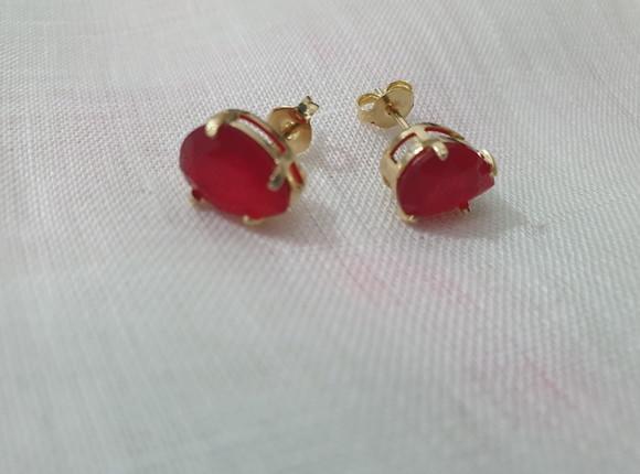 Brinco Banhado Com Cristal Rubi