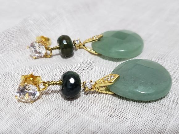Brinco Banhado de Pedras Naturais Jade e Ágata e Cristal