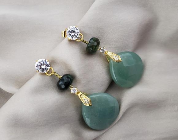 Brinco Banhado de Pedras Naturais Jade e Ágata e Cristal