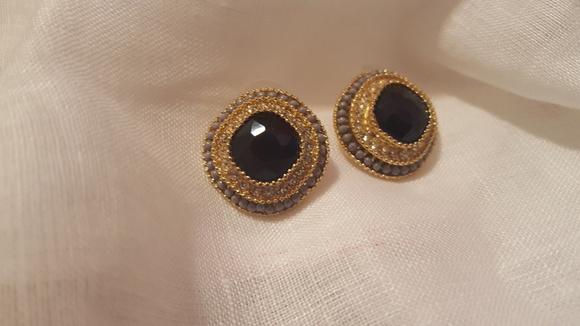 Brinco Cabochão e Strass