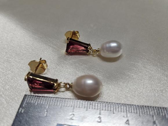 Brinco de Pérola Natural e Cristal Cherry