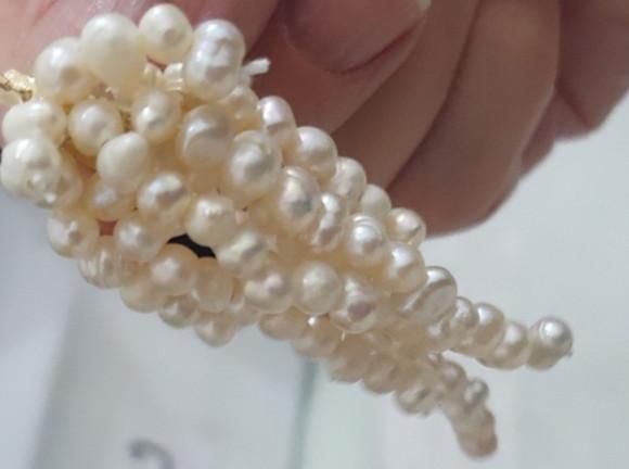 Brinco de Pérolas Naturais em Forma de Cascata