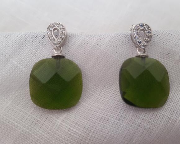 Brinco de Prata e Cristal Turmalina