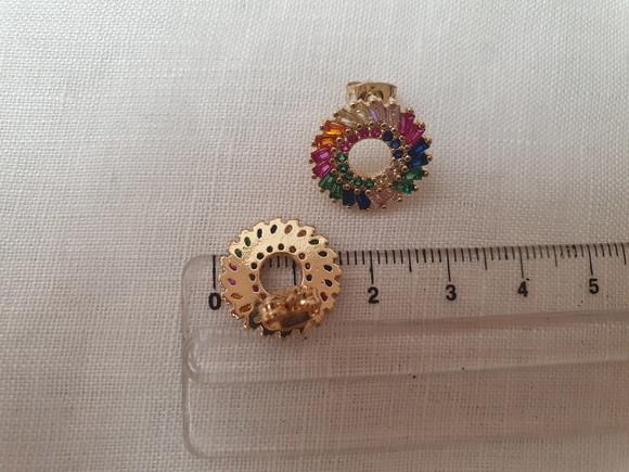 Brinco Dourado com Cristais Coloridos