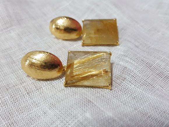 Brinco Dourado com Cristal Rutilado