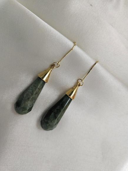 Brinco Gancho Banhado com Pedra Natural Ágata Verde